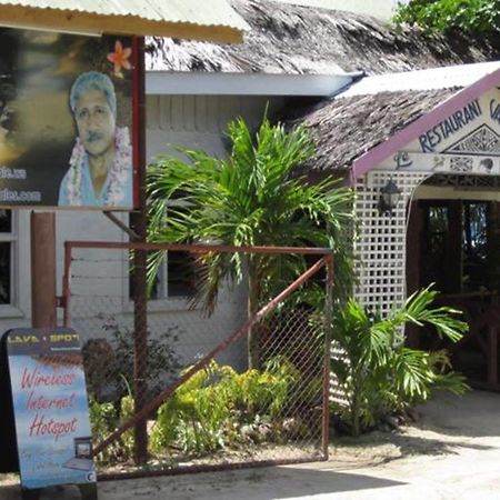 Отель Vacations Beach Fale Manase Экстерьер фото
