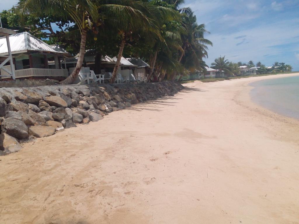 Отель Vacations Beach Fale Manase Экстерьер фото